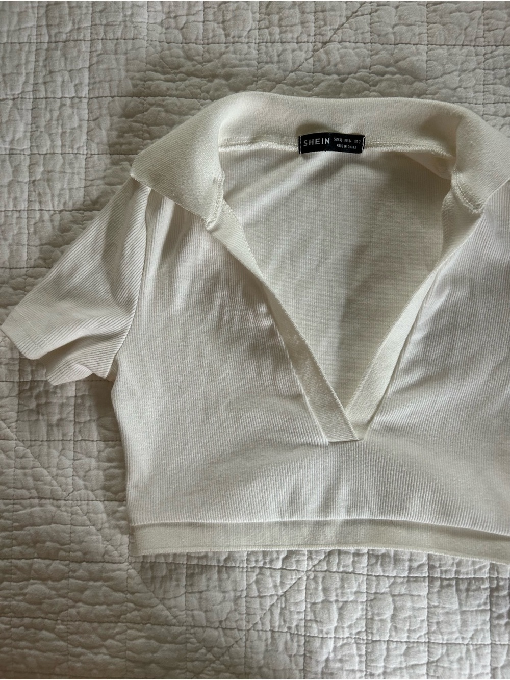 SHEIN Cream Ribbed Polo V-Neck Cropped Top